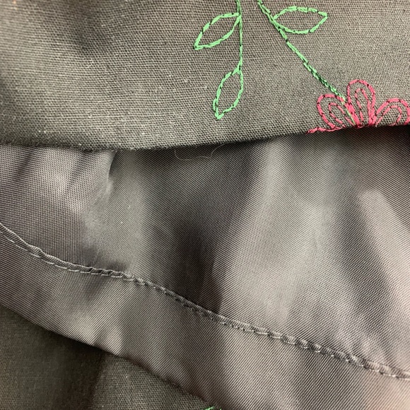 Nicole Studio / Black Embroider Flowers - Picture 8 of 8